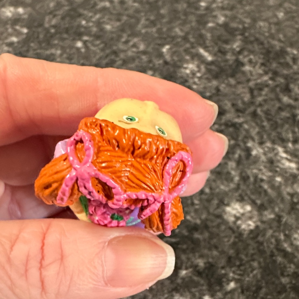 1984 Cabbage Patch Kids 2.5" I Love You Heart Girl PVC - Picture 5 of 6
